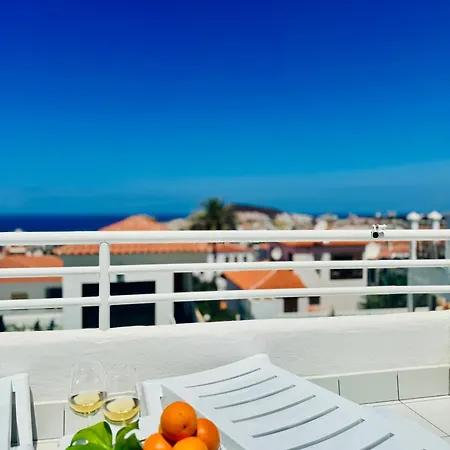 アパート Tranquil Hillside With Oceanview And Pool