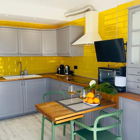 Tranquil Hillside With Oceanview And Pool アパート *